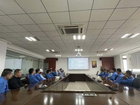 汲取事故教训 筑牢叉车安全作业防线 --公司开展叉车事故预防警示培训